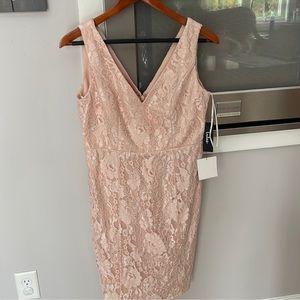 NWT LULUS dress
